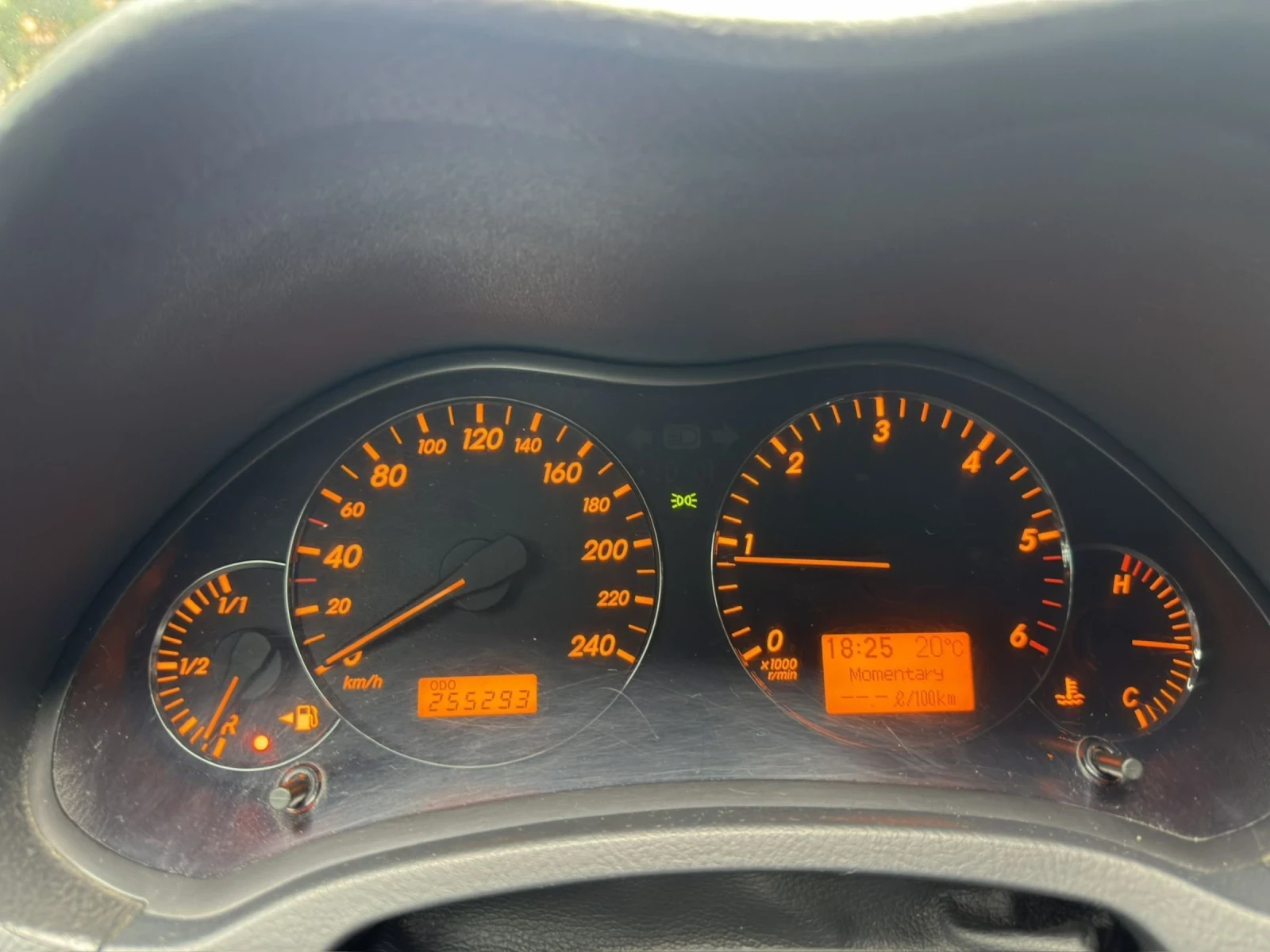 Toyota Avensis, снимка 15 - Автомобили и джипове - 54873395