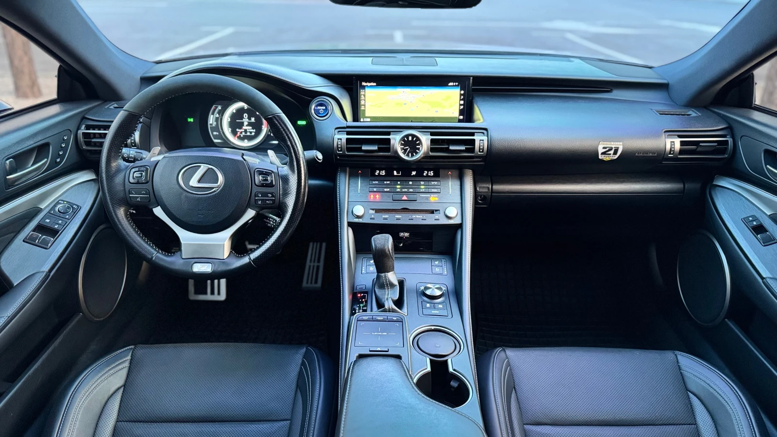 Lexus RC 300h, снимка 10 - Автомобили и джипове - 55226495