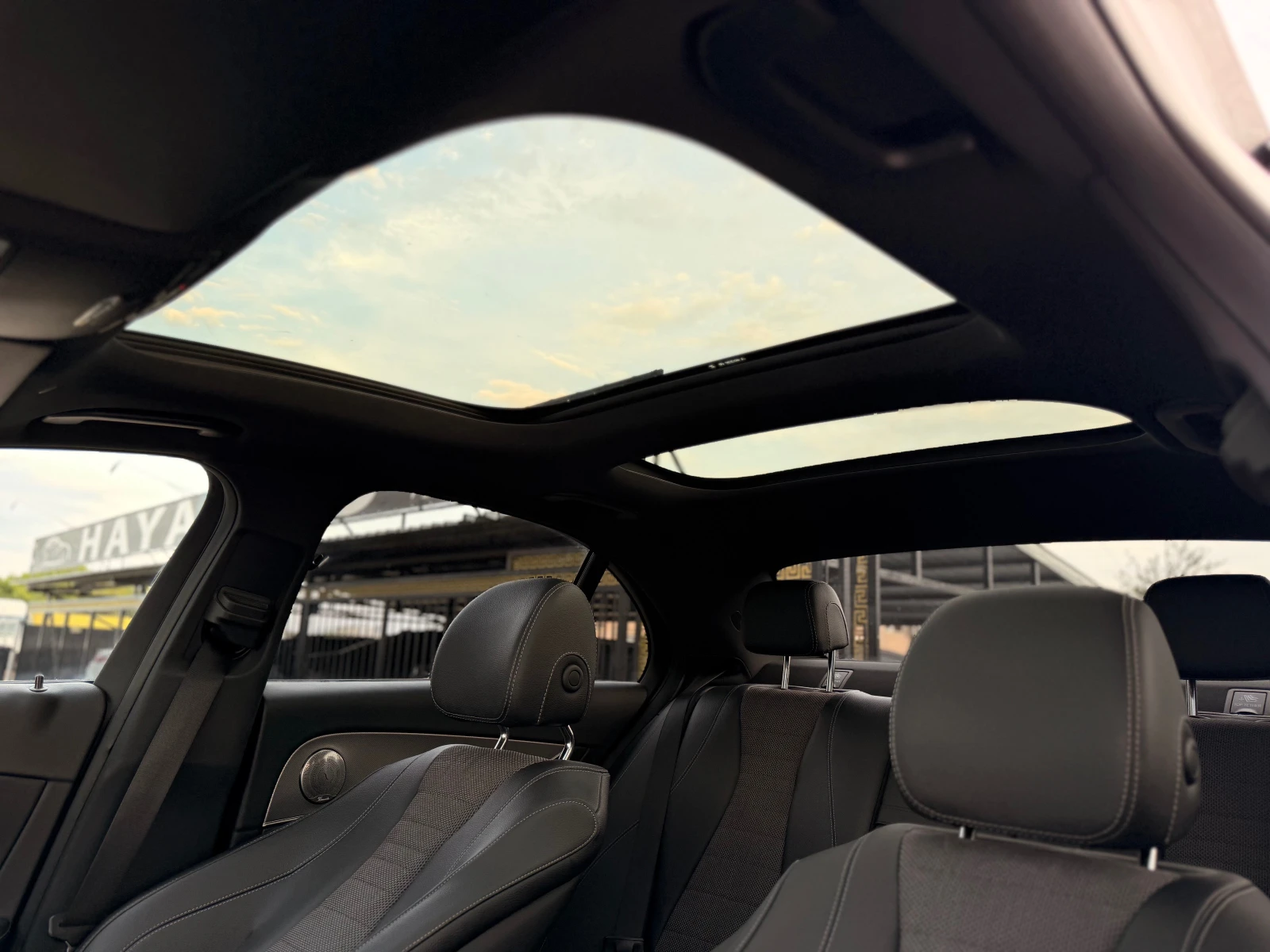 Mercedes-Benz E 220 d= 4MATIC= BRABUS= 9G-TRONIC= PANORAMA= , снимка 15 - Автомобили и джипове - 55660000
