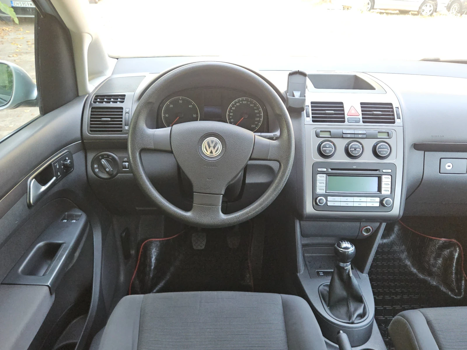 VW Touran 1.9tdi-----105кс, снимка 12 - Автомобили и джипове - 55800307