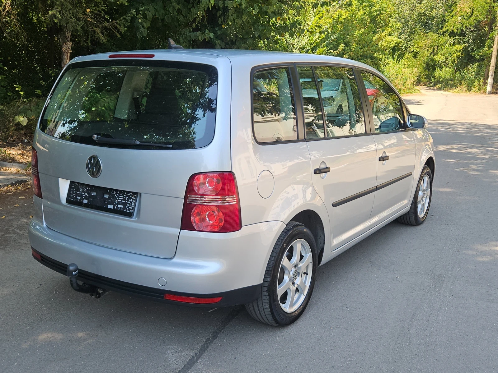 VW Touran 1.9tdi-----105кс, снимка 7 - Автомобили и джипове - 55800307