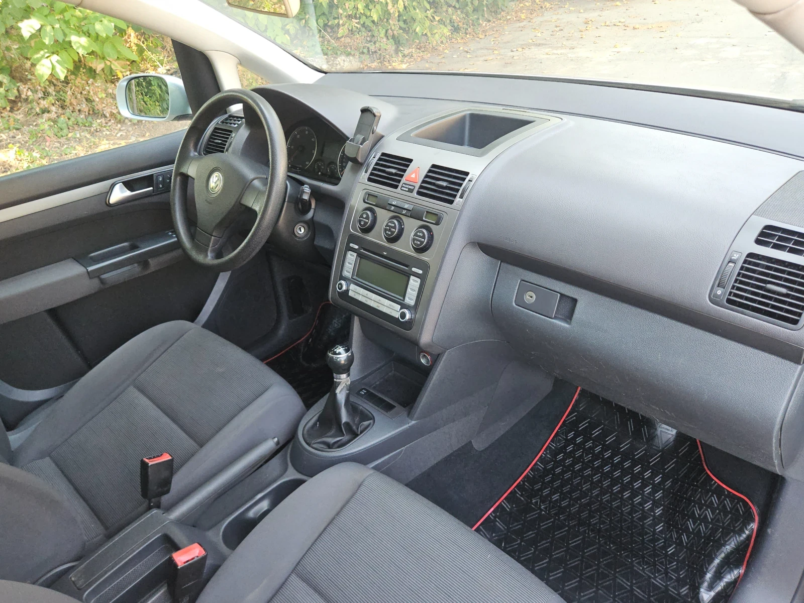 VW Touran 1.9tdi-----105кс, снимка 14 - Автомобили и джипове - 55800307