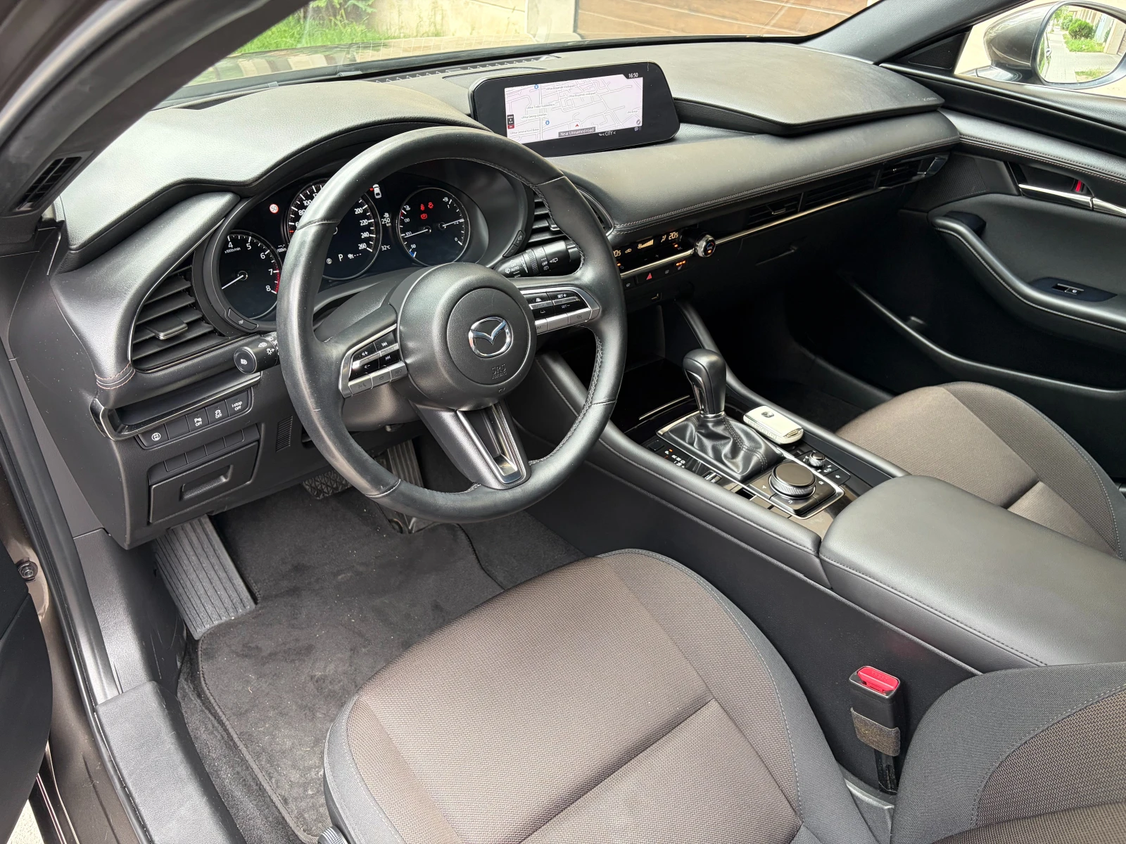 Mazda 3 2.0 e-SkyActiv-G, снимка 5 - Автомобили и джипове - 55823882