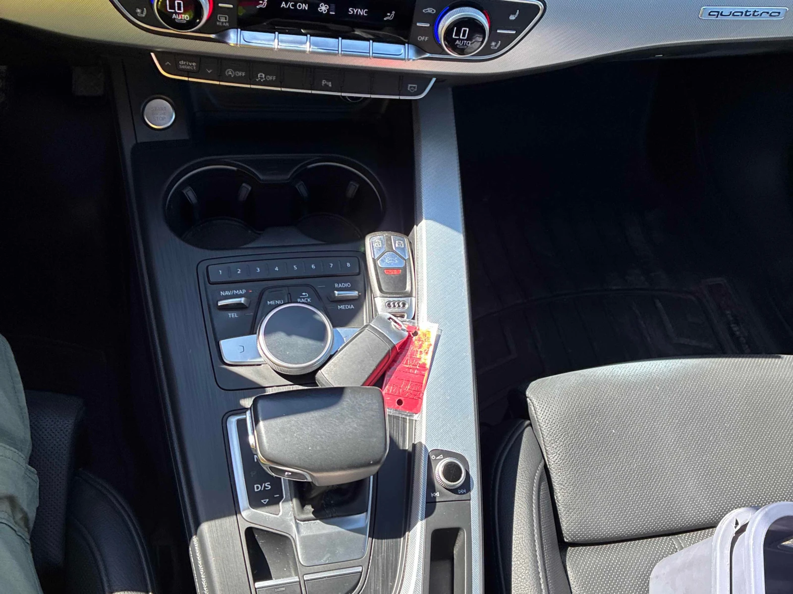 Audi A4 PROGRESSIV/ПОДГРЕВ/ПАНО/НАВИ/CARFAX/КЛИП, снимка 13 - Автомобили и джипове - 55906160