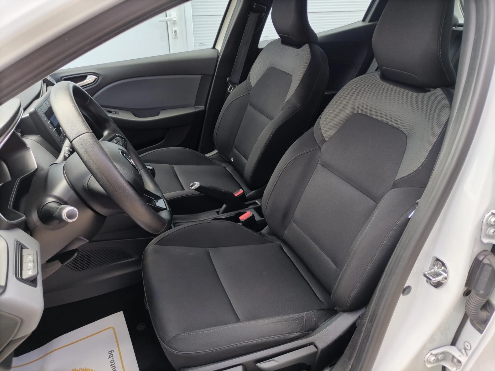 Renault Clio 1.0Tce/ 90к.с./Life, снимка 11 - Автомобили и джипове - 56180296