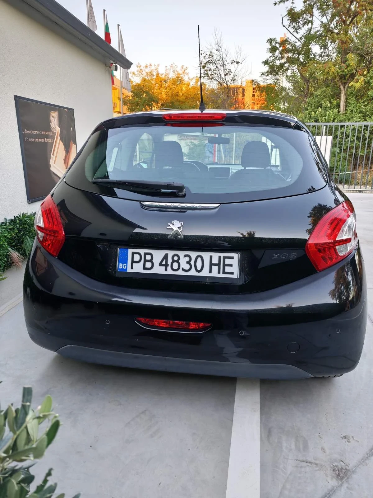Peugeot 208 82 к.с., снимка 3 - Автомобили и джипове - 56747418