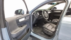Volvo XC40 * MOMENTUM* ПАНО* KEYLESS* Camera* ПОДГРЕВ* , снимка 11