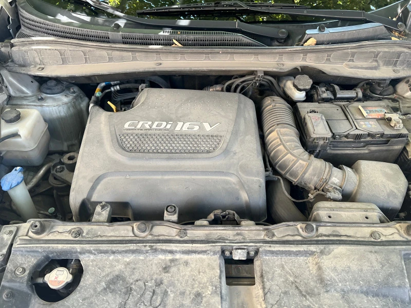 Hyundai Tucson 2.0 EVGT, снимка 8 - Автомобили и джипове - 47538979