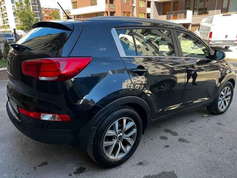 Kia Sportage, снимка 5 - Автомобили и джипове - 47298326