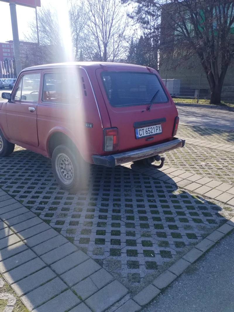 Lada Niva, снимка 5 - Автомобили и джипове - 49024350