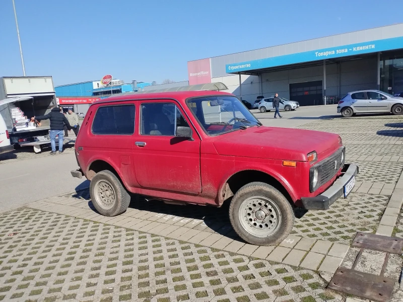 Lada Niva, снимка 4 - Автомобили и джипове - 49024350