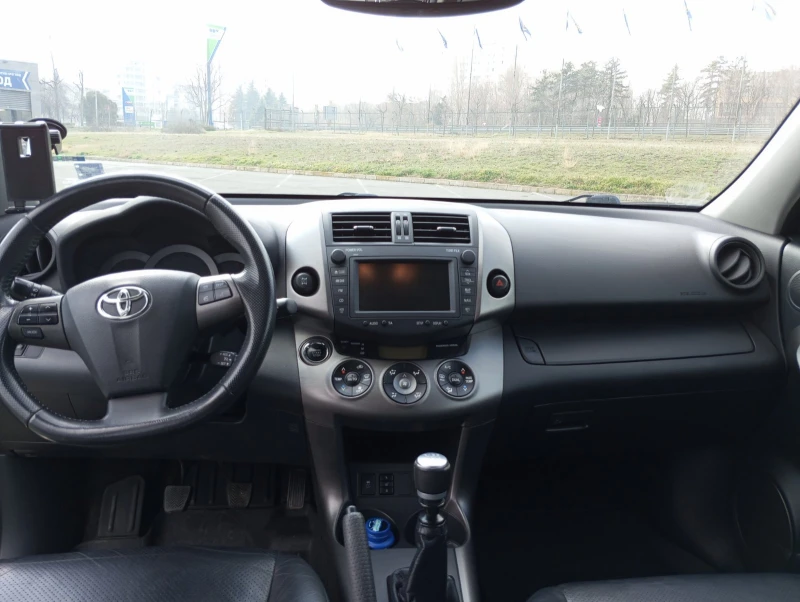 Toyota Rav4, снимка 9 - Автомобили и джипове - 49272134