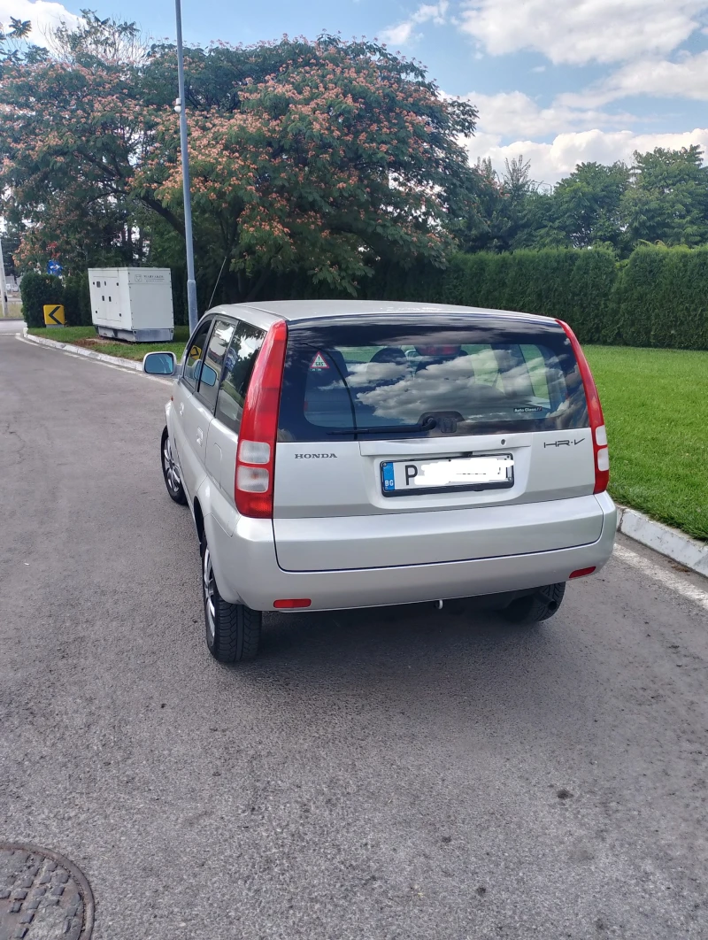 Honda Hr-v 1, 6, снимка 4 - Автомобили и джипове - 51470039