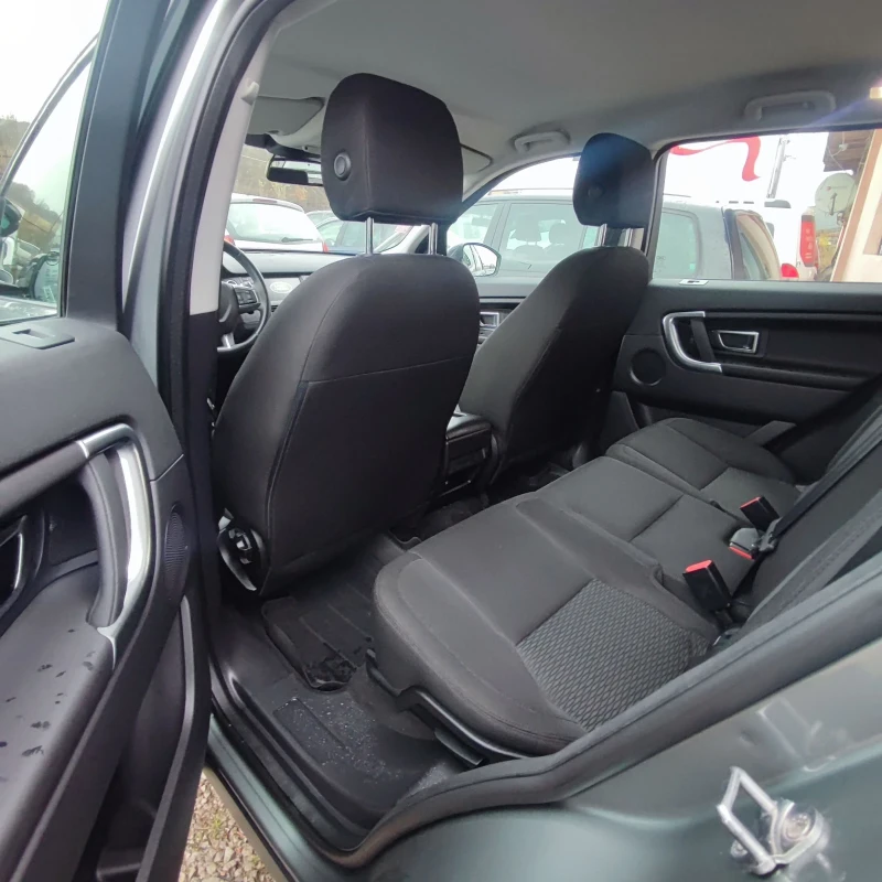 Land Rover Discovery Sport 2.0TDI* 4X4* AVTOMAT 9sk* NAVI* 180HP* ОБСЛУЖЕН* *, снимка 12 - Автомобили и джипове - 52343247