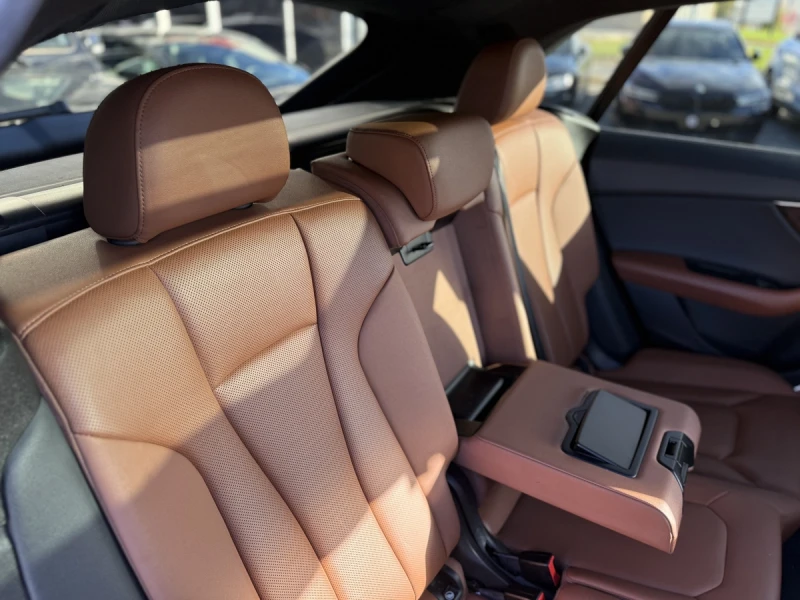 Audi Q8 3.0 TFSI / PROGRESSIV S-LINE / BLACK OPTICS / 360, снимка 17 - Автомобили и джипове - 52657455