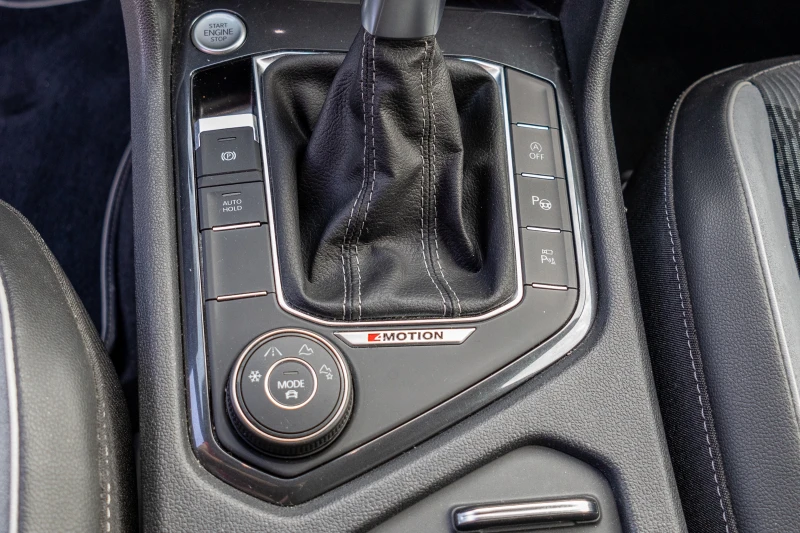 VW Tiguan Allspace R-Line TSI 4motion, снимка 7 - Автомобили и джипове - 52816659