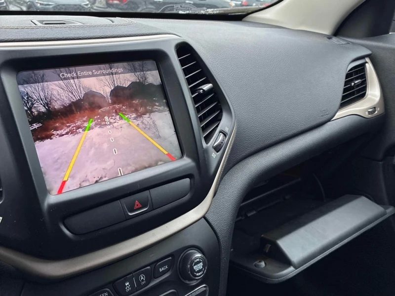 Jeep Cherokee * Limited * CARFAX * БЕЗ ПЪРВОНАЧАЛНА ВНОСКА, снимка 16 - Автомобили и джипове - 53215039