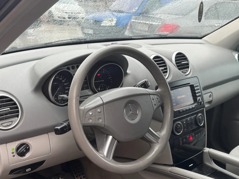 Mercedes-Benz ML 320 ТОП/Собствен лизинг! 100% Одобрение, снимка 9 - Автомобили и джипове - 53264280