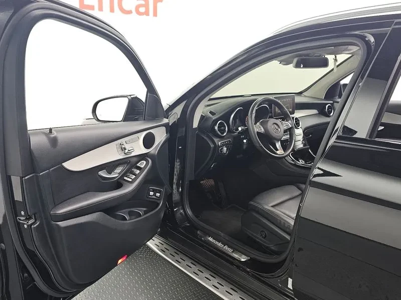 Mercedes-Benz GLC, снимка 10 - Автомобили и джипове - 54822597