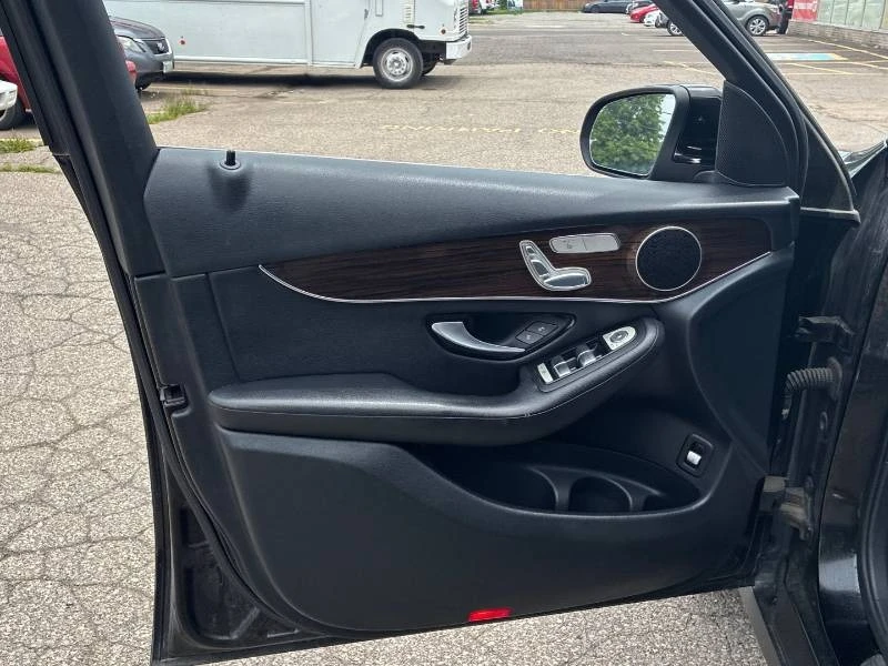 Mercedes-Benz GLC 300 * ПОДГРЕВИ * КАМЕРА * ПАМЕТ * NAVI , снимка 12 - Автомобили и джипове - 54892758