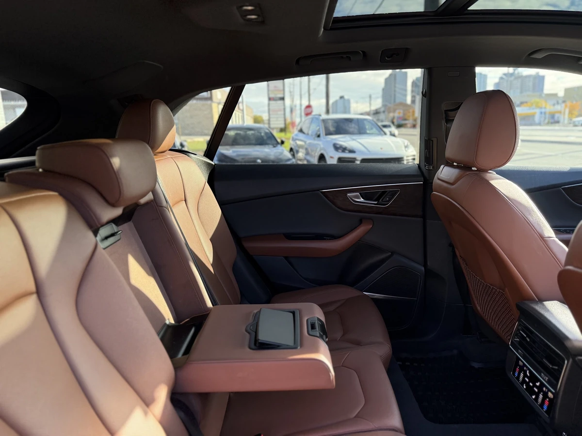 Audi Q8 3.0 TFSI / PROGRESSIV S-LINE / BLACK OPTICS / 360 | Mobile.bg � ����������� 16