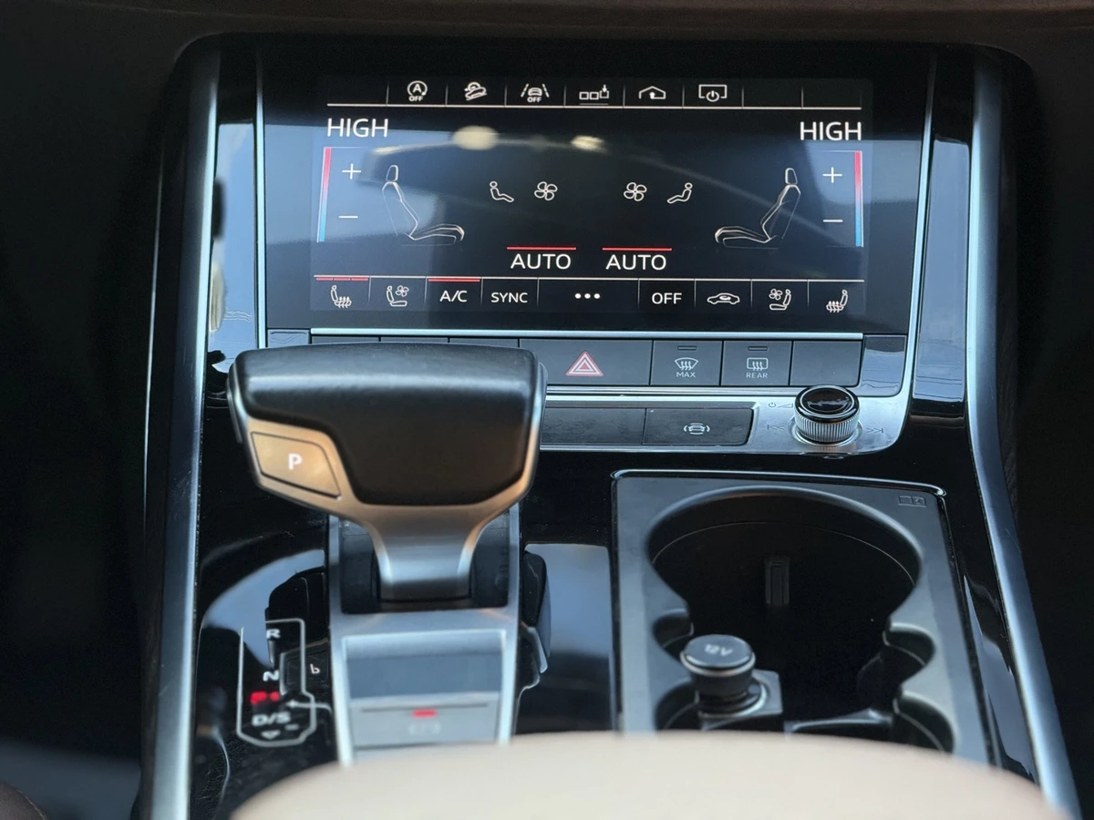 Audi Q8 3.0 TFSI / PROGRESSIV S-LINE / BLACK OPTICS / 360 | Mobile.bg � ����������� 14