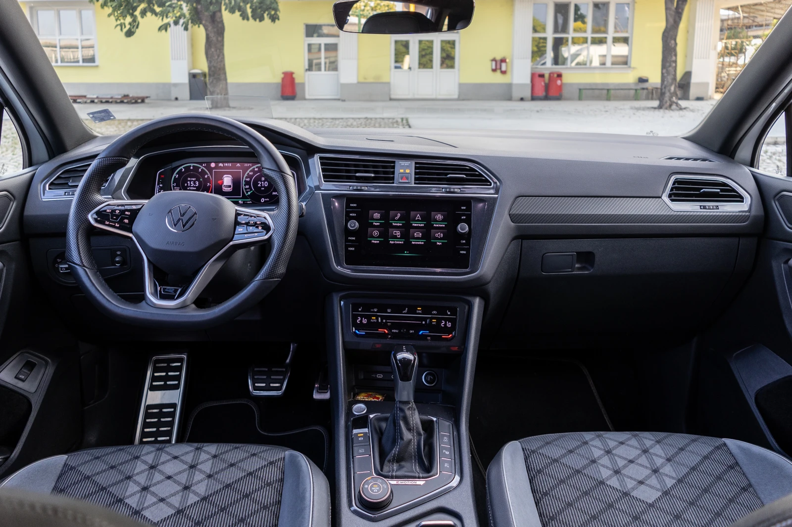 VW Tiguan Allspace R-Line TSI 4motion | Mobile.bg � ����������� 4