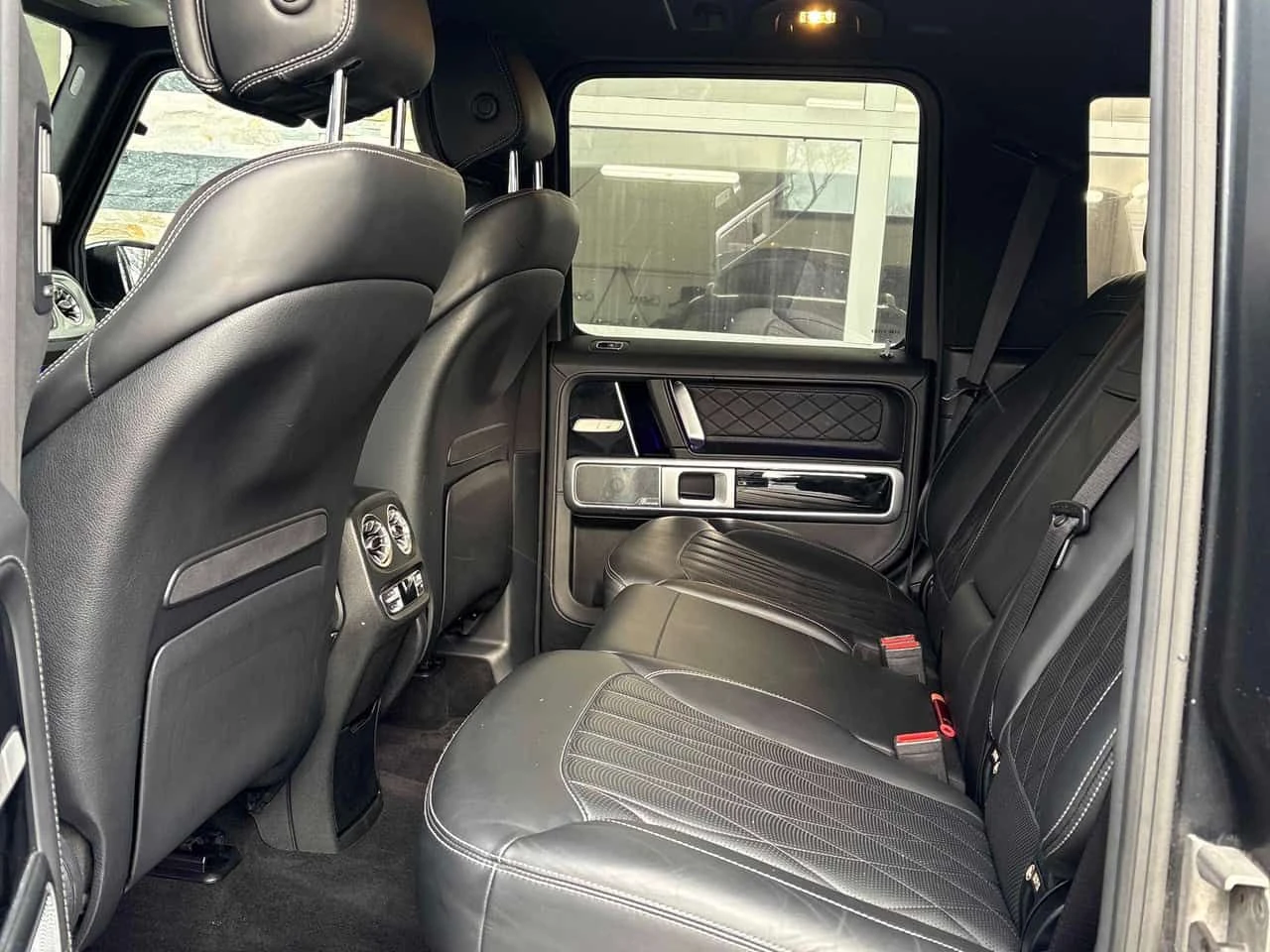 Mercedes-Benz G 63 AMG * CARFAX * ОБДУХВАНЕ * 360 * BURMESTER, снимка 11 - Автомобили и джипове - 53714815