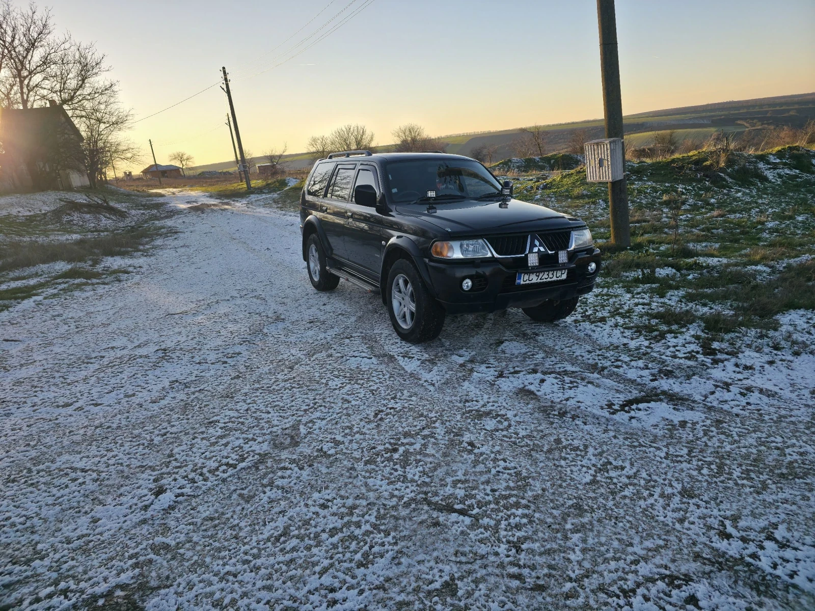 Mitsubishi Pajero sport, снимка 5 - Автомобили и джипове - 54729013