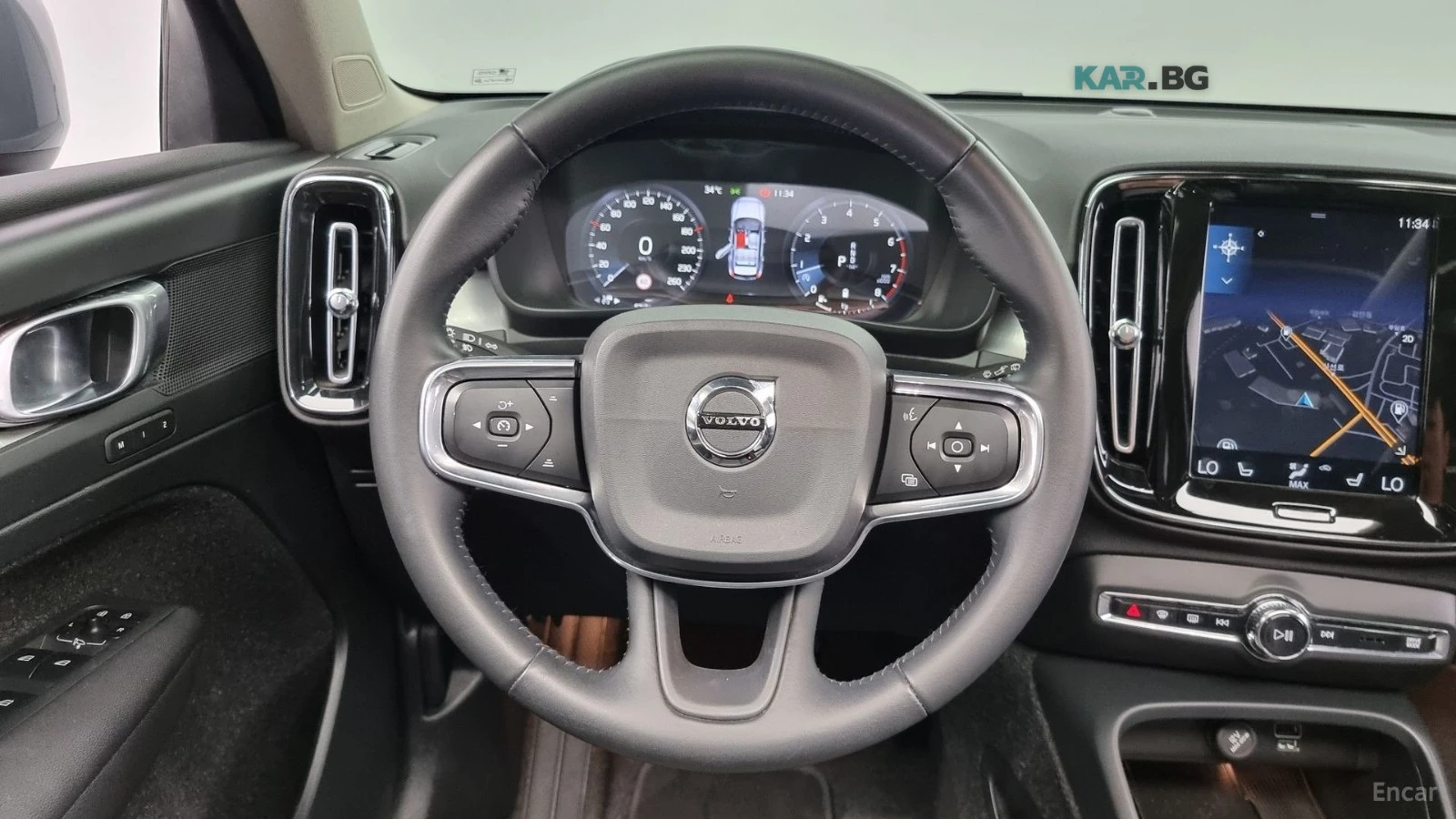 Volvo XC40 * MOMENTUM* ПАНО* KEYLESS* Camera* ПОДГРЕВ* , снимка 13 - Автомобили и джипове - 55086715