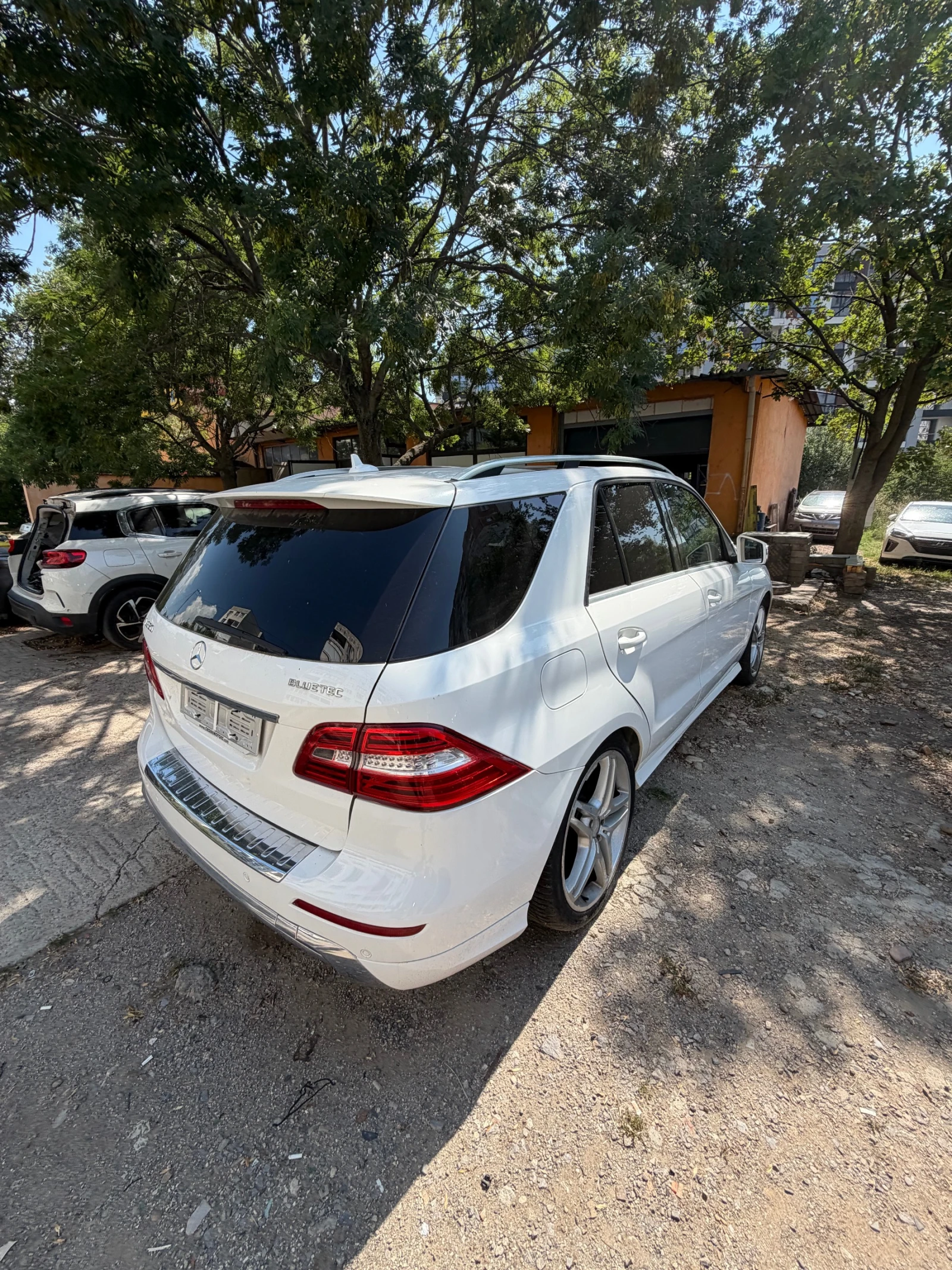 Mercedes-Benz ML 350 3.5CDI, снимка 6 - Автомобили и джипове - 55607823
