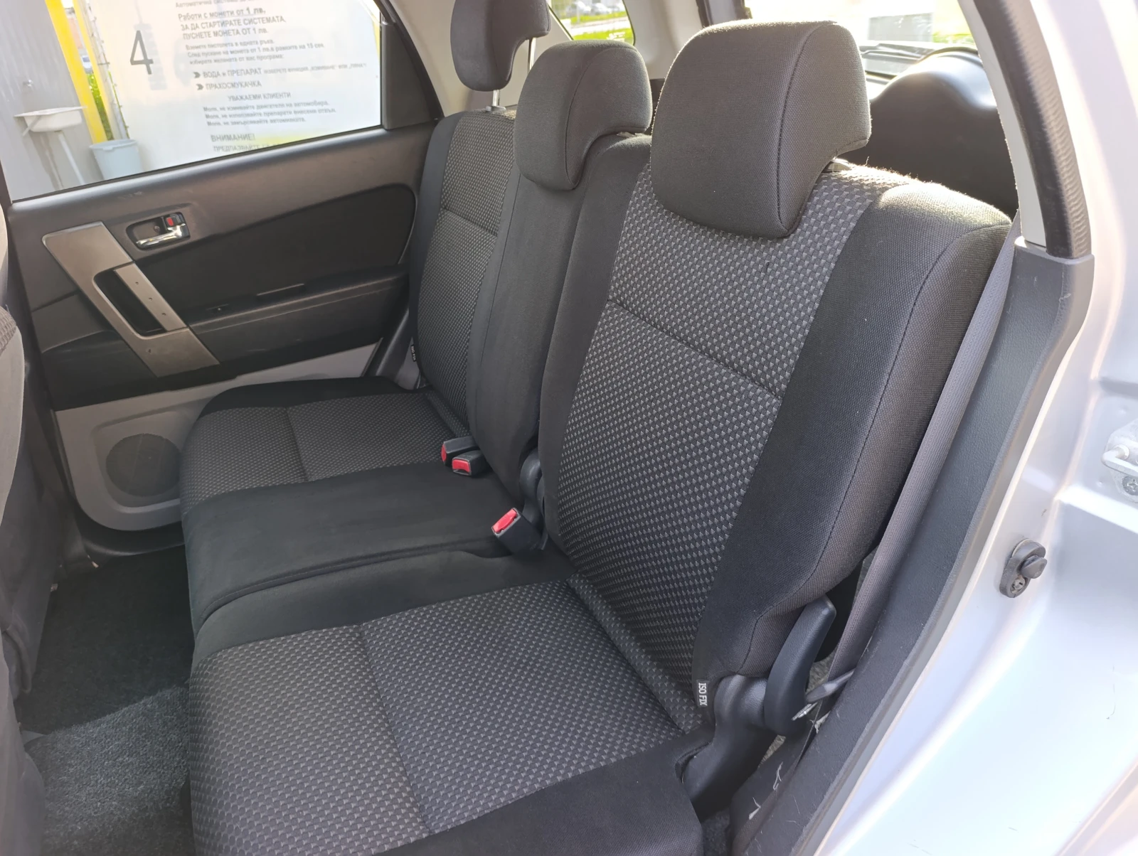 Daihatsu Terios 1.5 16V SX 4WD, снимка 10 - Автомобили и джипове - 56321921