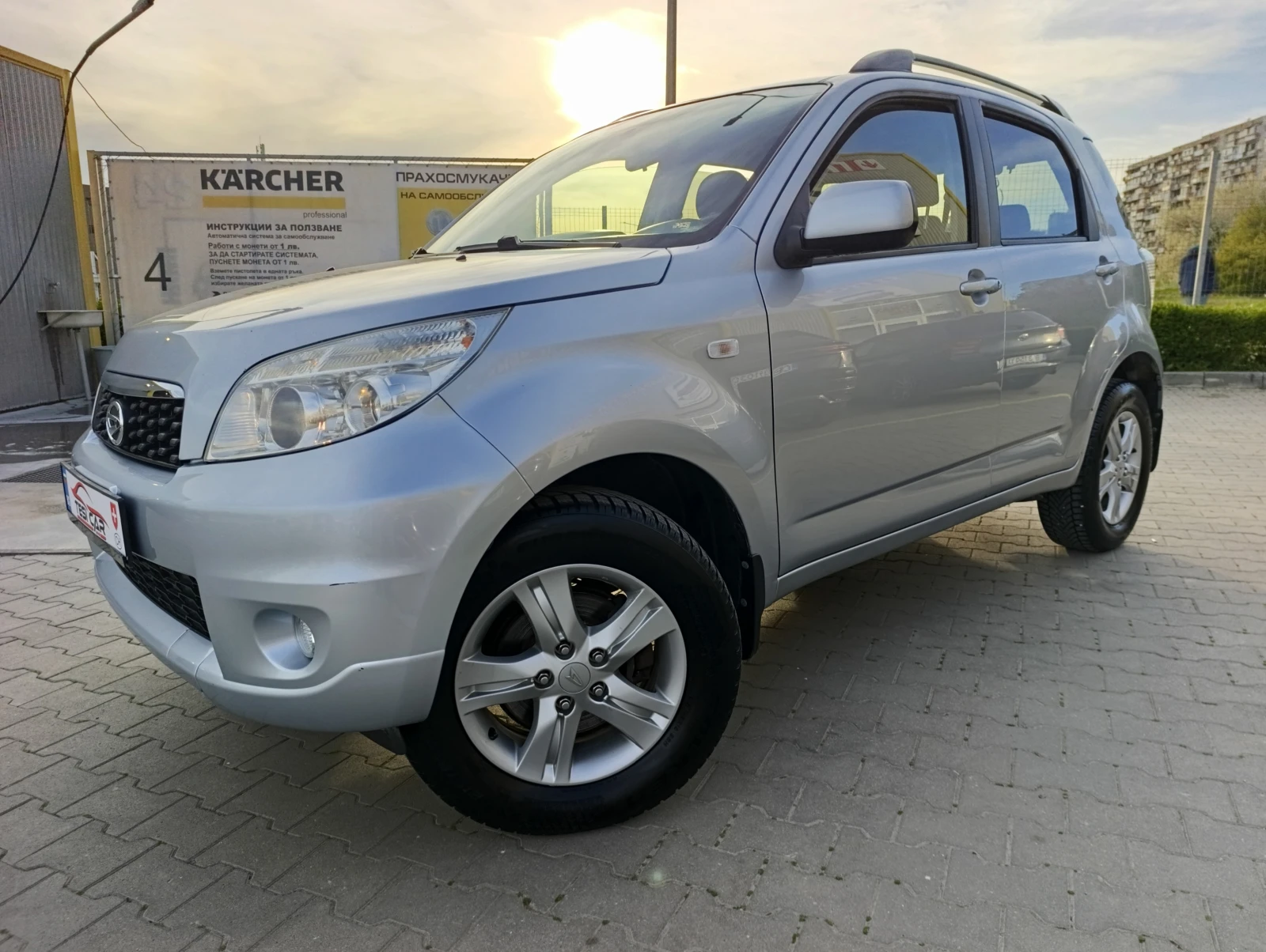 Daihatsu Terios 1.5 16V SX 4WD, снимка 3 - Автомобили и джипове - 56321921