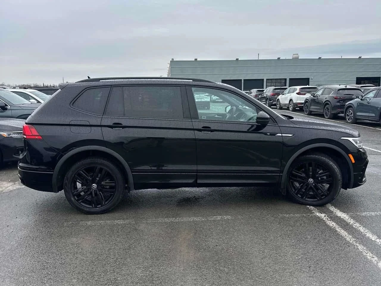 VW Tiguan, снимка 4 - Автомобили и джипове - 56690861
