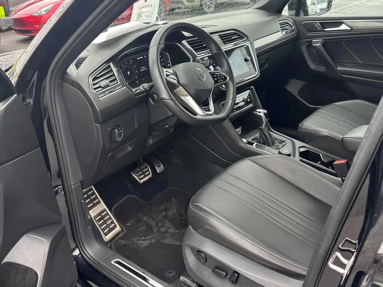 VW Tiguan, снимка 7 - Автомобили и джипове - 56690861