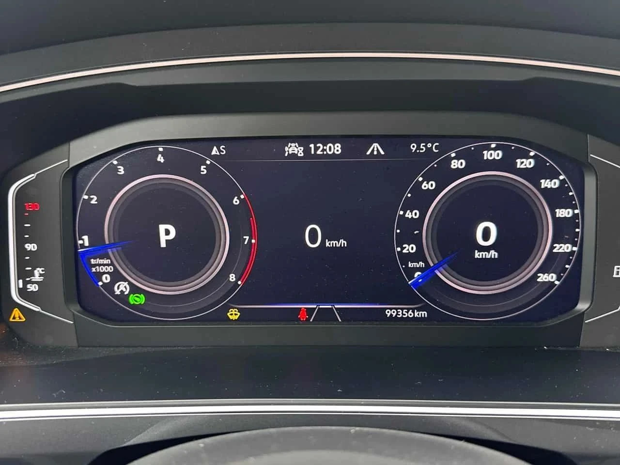 VW Tiguan, снимка 8 - Автомобили и джипове - 56690861