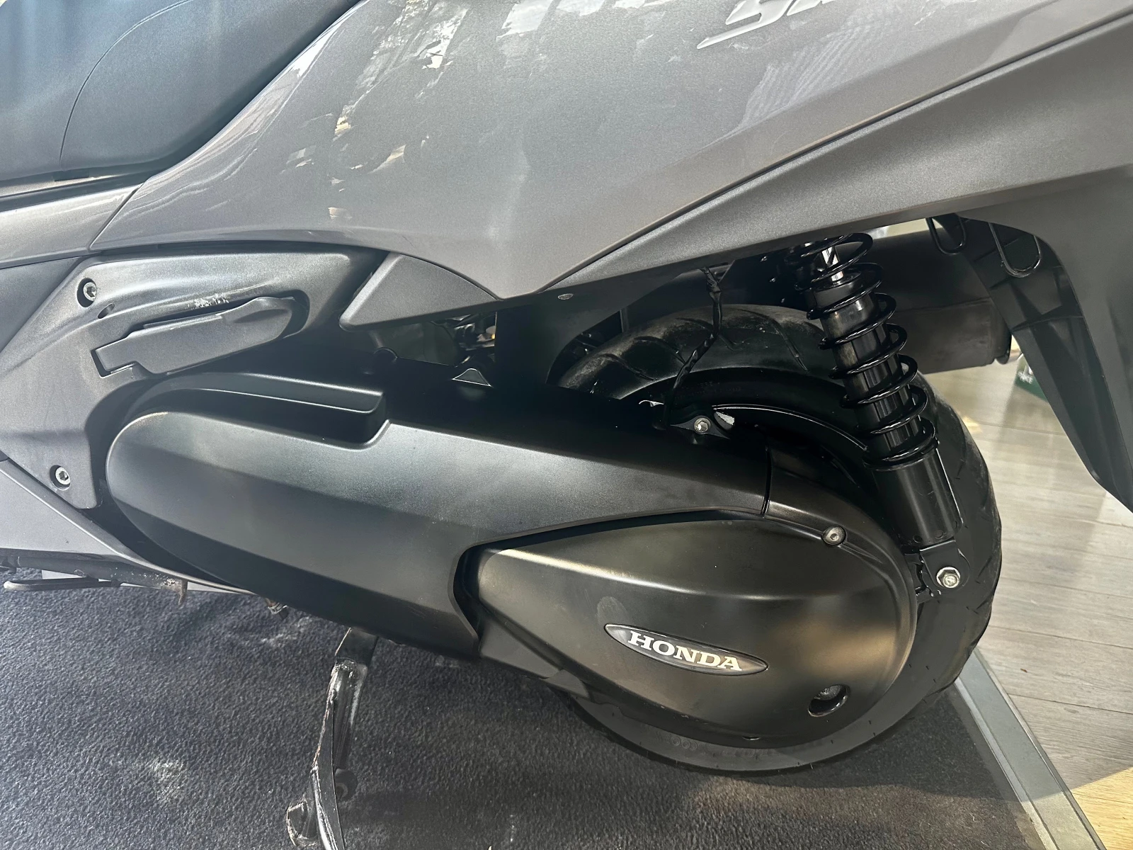 Honda Silver Wing SWT 400 27720км. - изображение 9