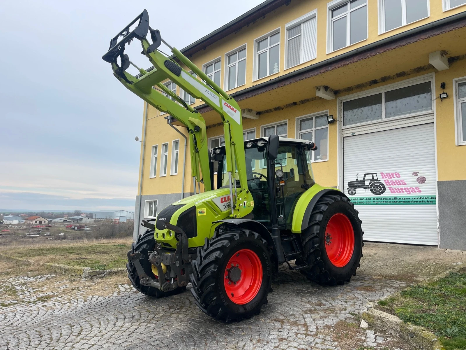 Трактор Claas ARION 420 С ТОВАРАЧ ЛИЗИНГ - изображение 3