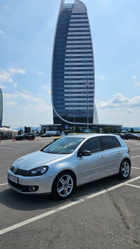 VW Golf 1.6 * ФАБРИЧНА ГАЗ* /ЛИЗИНГ/, снимка 1