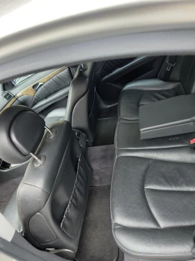 Mercedes-Benz E 320, снимка 17