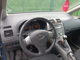 Toyota Auris, снимка 16