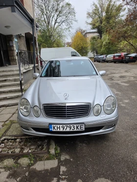 Mercedes-Benz E 320 