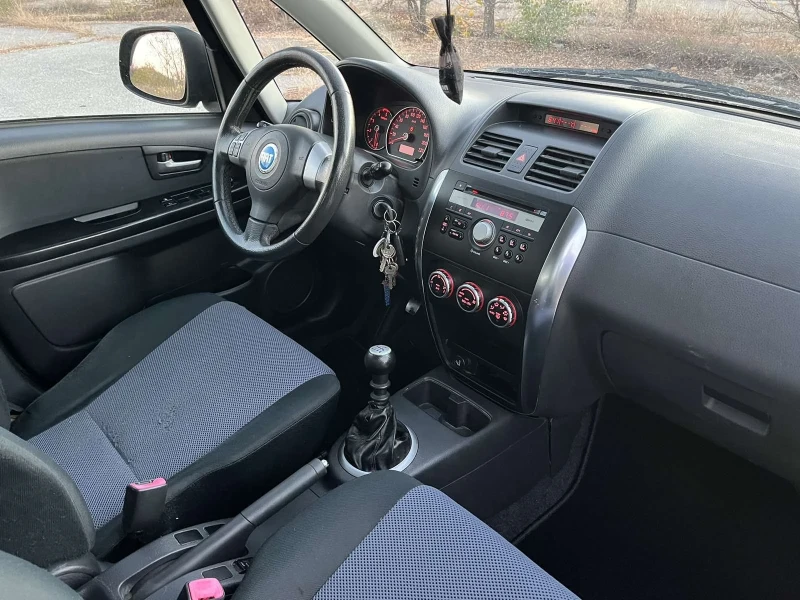 Fiat Sedici 1.9MJET 4х4, снимка 12 - Автомобили и джипове - 47882921