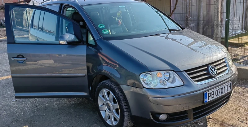 VW Touran, снимка 1 - Автомобили и джипове - 48972340