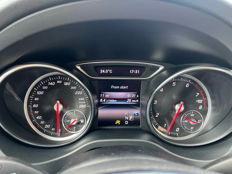 Mercedes-Benz CLA 180 AMG PACK, снимка 15 - Автомобили и джипове - 52460053