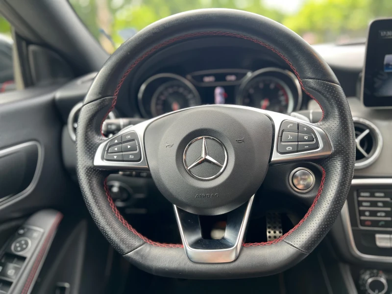 Mercedes-Benz CLA 180 AMG PACK, снимка 14 - Автомобили и джипове - 52460053
