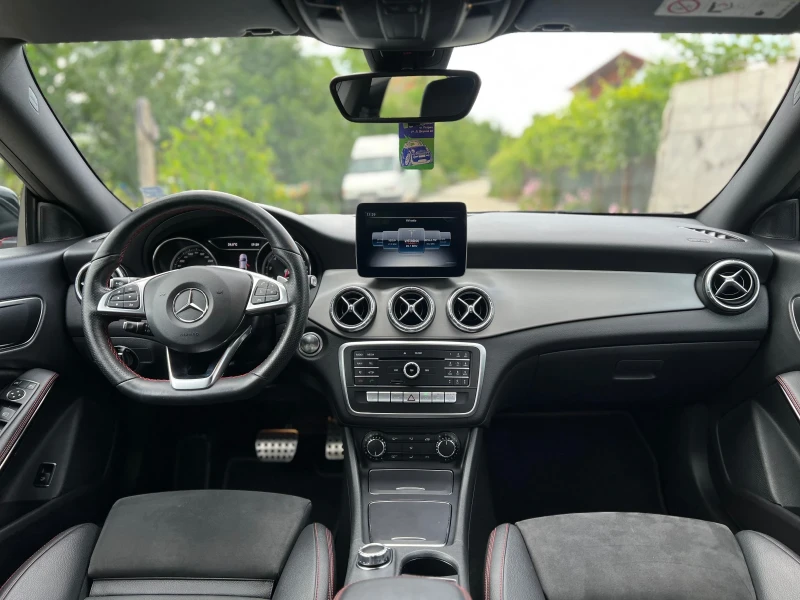 Mercedes-Benz CLA 180 AMG PACK, снимка 12 - Автомобили и джипове - 52460053