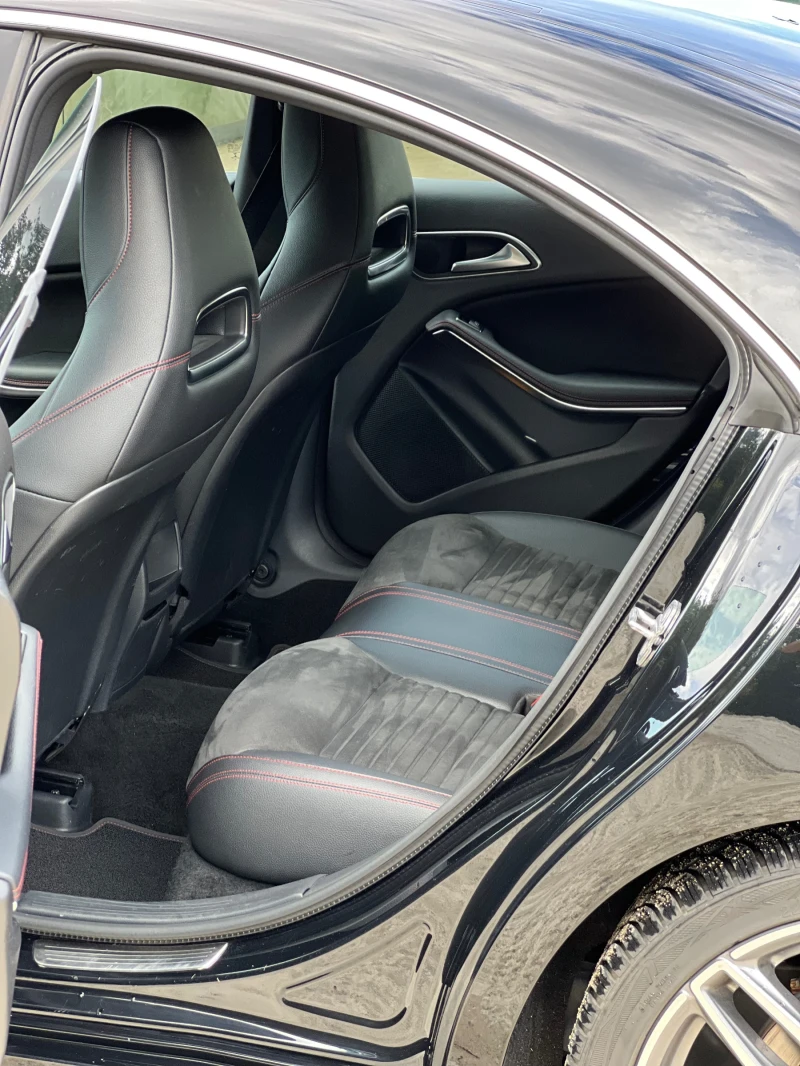 Mercedes-Benz CLA 180 AMG PACK, снимка 9 - Автомобили и джипове - 52460053