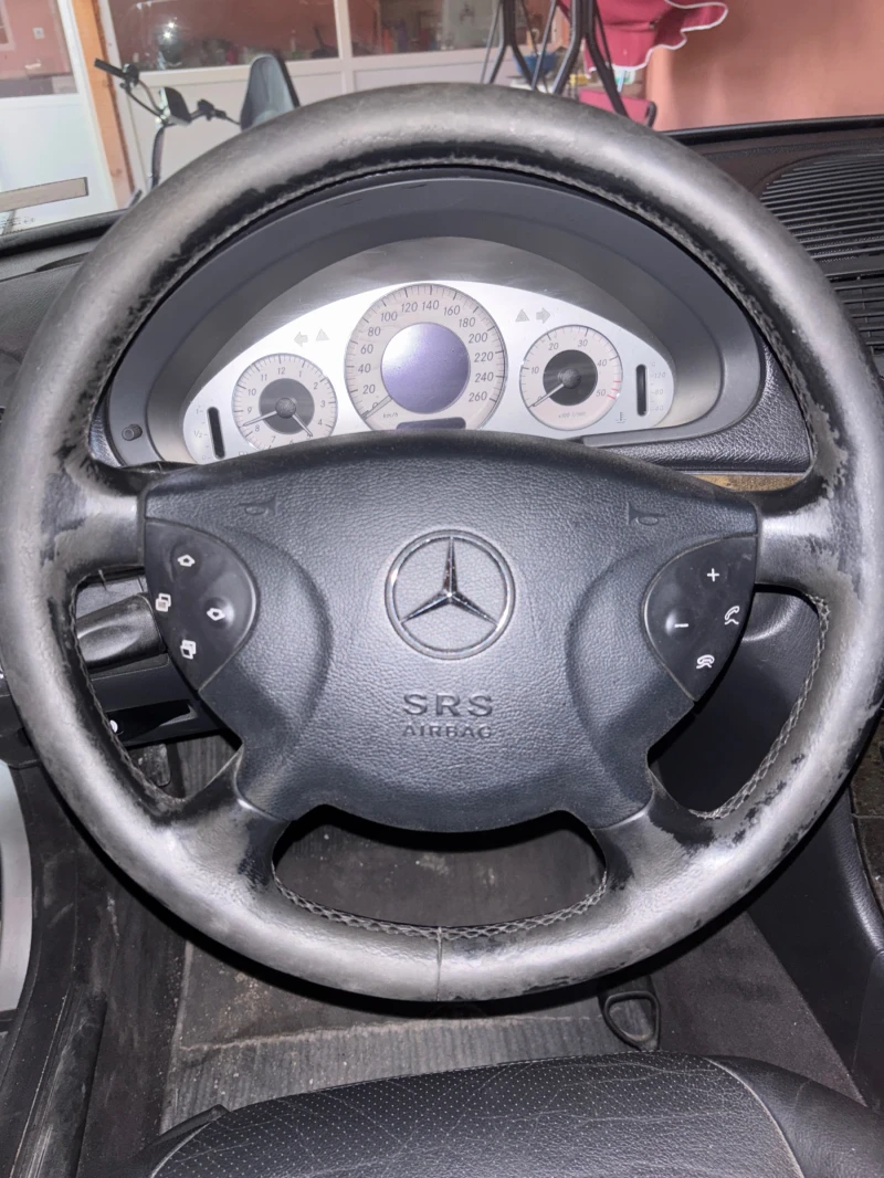 Mercedes-Benz E 270, снимка 2 - Автомобили и джипове - 52662922