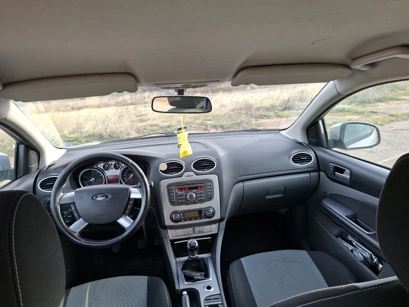 Ford Focus 1.6 Бензин 101 к.с., снимка 5 - Автомобили и джипове - 52672101